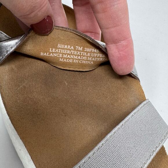 OTBT Sierra Metallic Platform Sandals Shoes Womens 7 Silver Pewter Beach Coastal - Picture 10 of 10